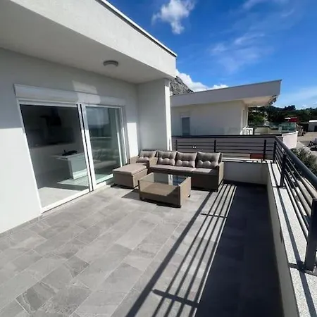 Apartment Luxury Penthouse In Makarska, Croatia